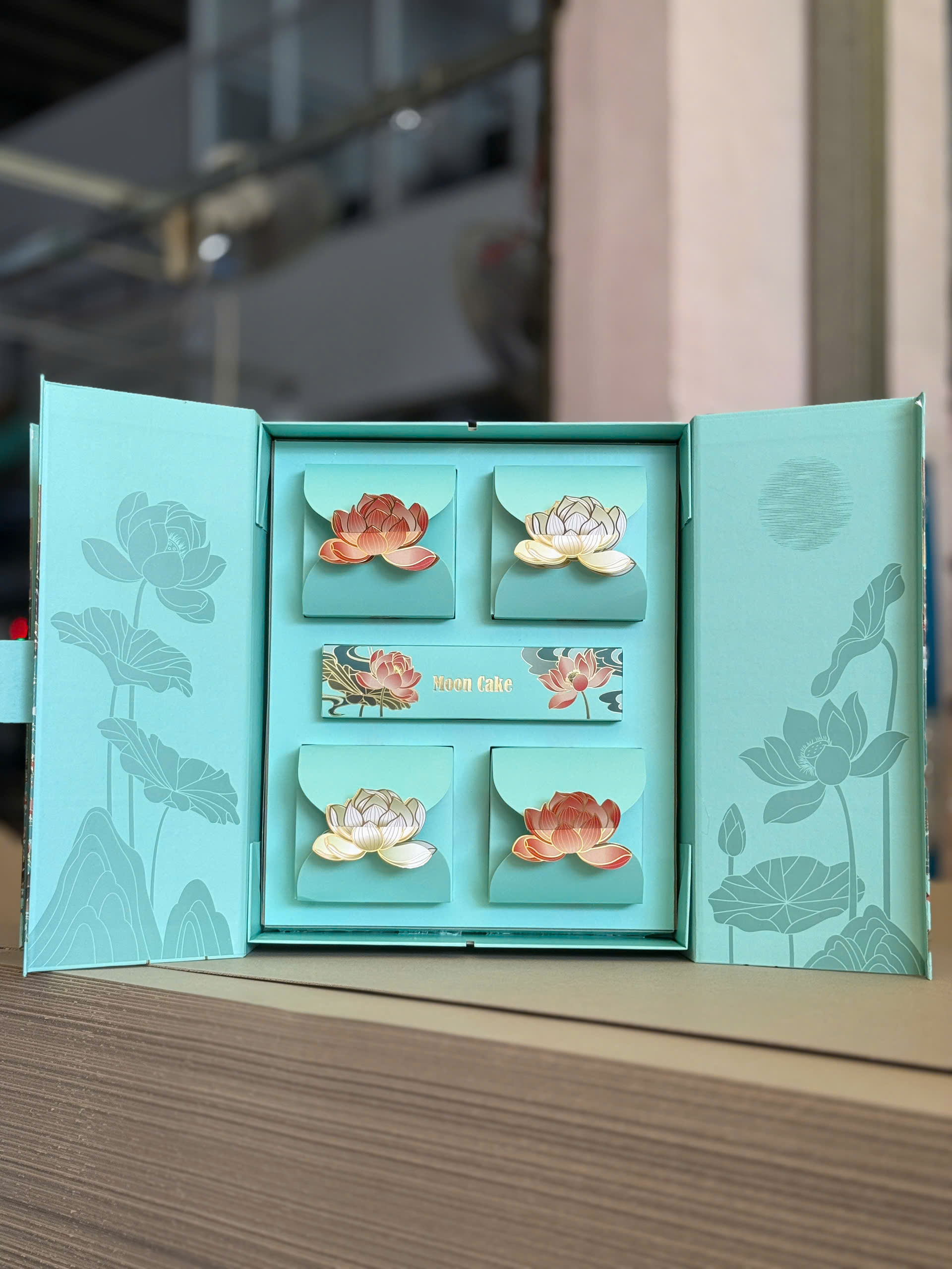 Hộp Giấy Đựng Bánh Trung Thu Xanh In Logo Theo Yêu Cầu