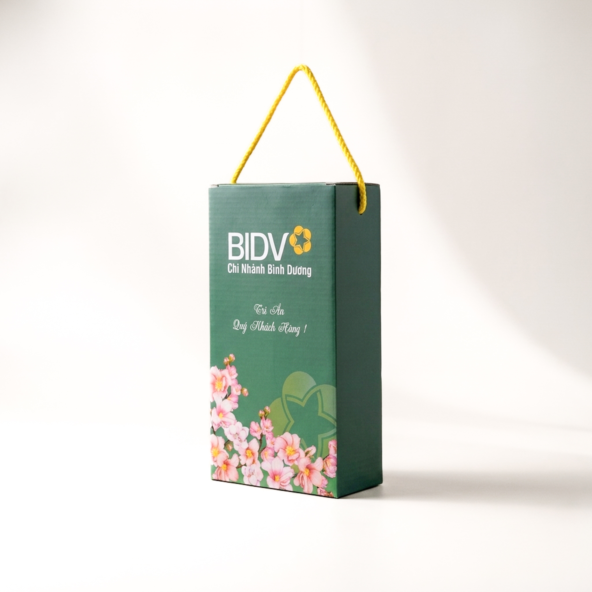 Hộp gấp gọn có quai xách in logo theo yêu cầu